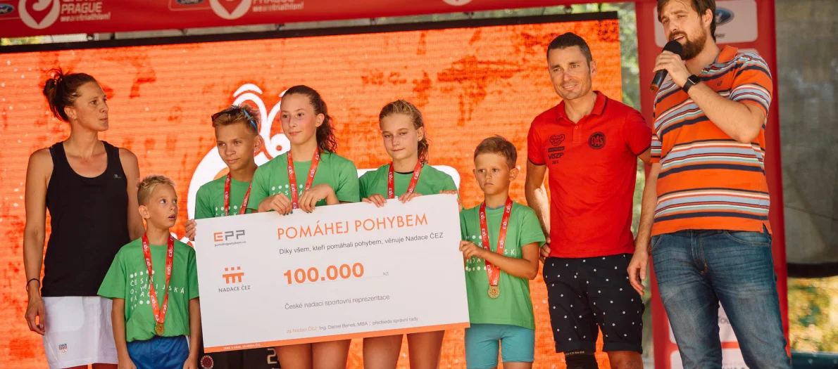 Česká olympijská nadace získala 100 tisíc korun díky aplikaci EPP, na triatlonu ji podpoří hvězdy